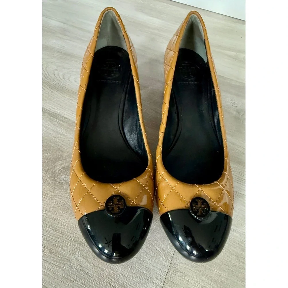 Tory Burch Quilted Patent Leather Cap Toe Heels Tan Black Size 8.5M